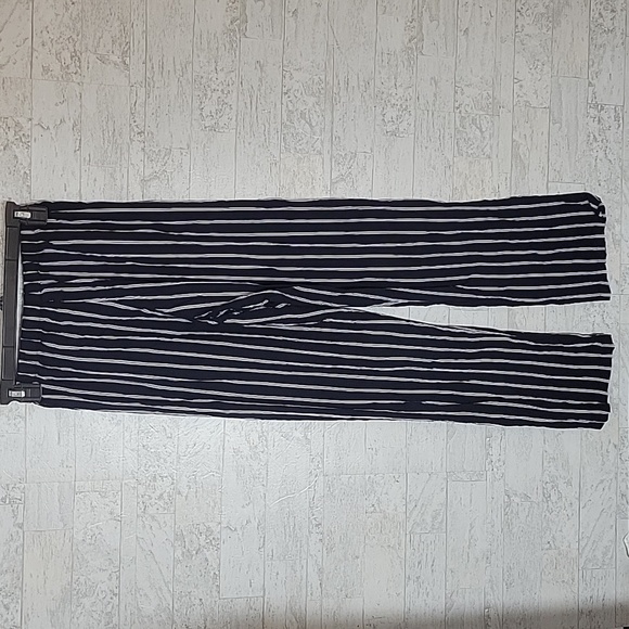 Brandy Melville J. GALT Pants Size Small Nay White - Picture 3 of 6